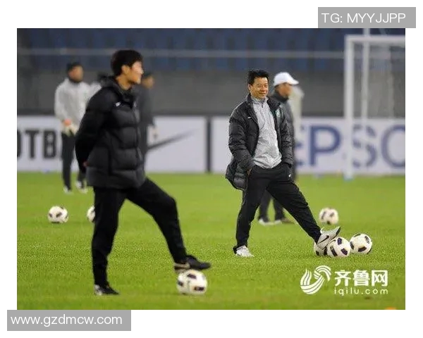 杭州足球队的崛起之路：一段激情与坚持交织的纪实故事