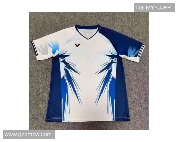 羽毛球装备选购指南：精选舒适透气球衣推荐与搭配技巧