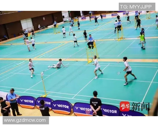 广州羽毛球队与武汉羽毛球队赛后复盘分析双方战术意识与团队配合的关键因素